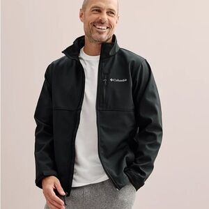 Columbia men’s Ascender black softshell jacket